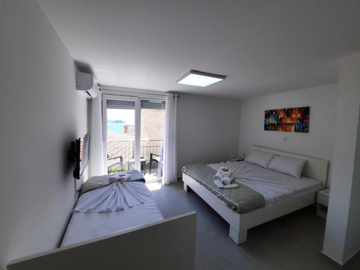 Redex Apartments Ohrid Bagian luar foto