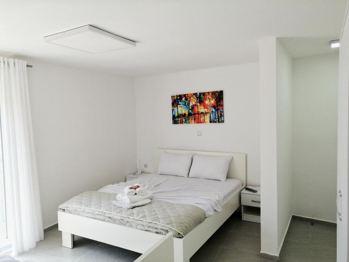 Redex Apartments Ohrid Bagian luar foto